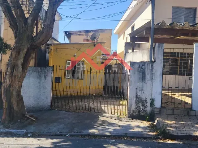 Casa à venda, no bairro Vila Fachini em São Paulo