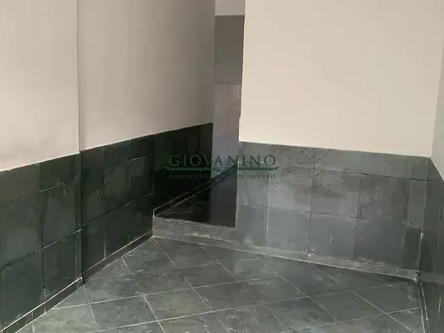 Casa 1 quarto e 1 banheiro, para alugar, no bairro Cascadura em Rio de Janeiro