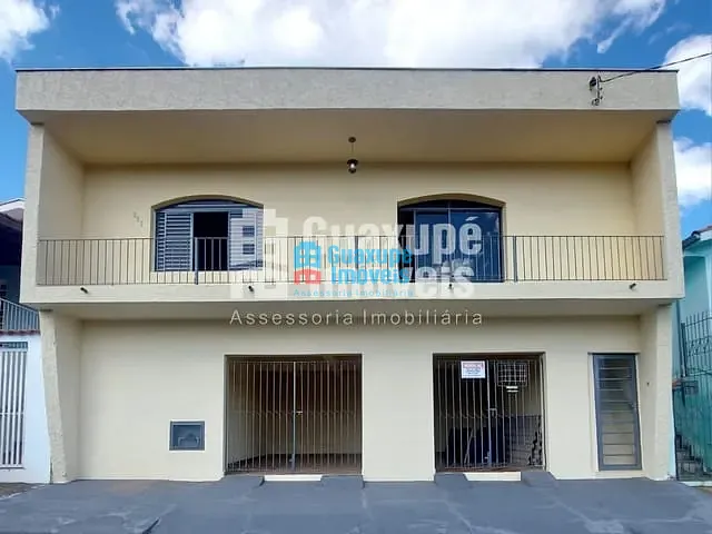 Casa com 160m², à venda, no bairro Jardim Coragem em Guaxupé