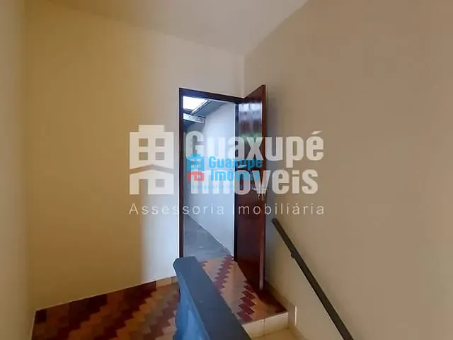 Casa com 160m², à venda, no bairro Jardim Coragem em Guaxupé