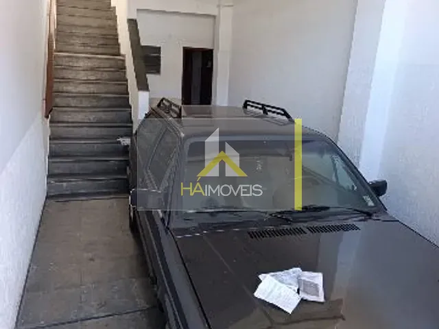 Casa com 130m² 3 quartos e 2 banheiros, para alugar, no bairro Santa Efigênia em Belo Horizonte