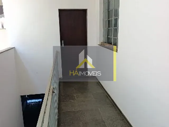 Casa com 130m² 3 quartos e 2 banheiros, para alugar, no bairro Santa Efigênia em Belo Horizonte