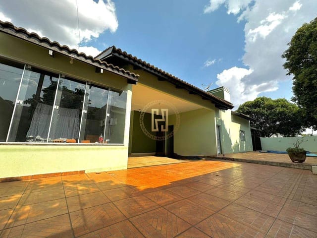 Casa com 356m², à venda, no bairro Residencial Flamboyant em Nova Mutum