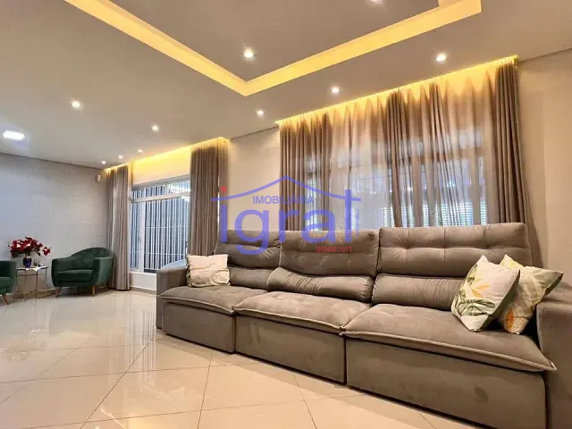 Casa com 330m² 3 quartos e 3 banheiros, à venda ou para alugar, no bairro Jardim Oriental em São Paulo