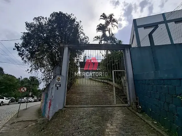 Casa para alugar, no bairro Bom Retiro em Blumenau