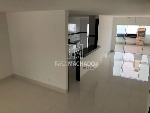 Casa com 200m² 4 quartos e 3 banheiros, à venda, no bairro Jardim Camburi em Vitória