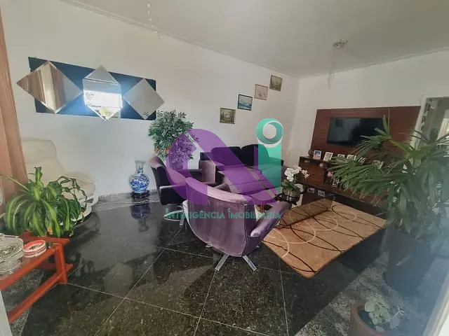 Casa com 214m² 3 quartos e 2 banheiros, à venda, no bairro Pestana em Osasco