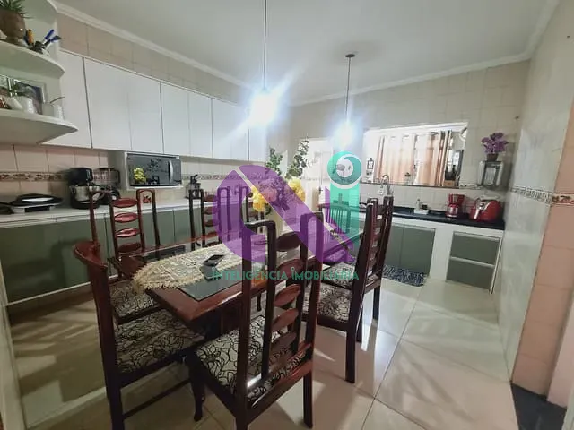 Casa com 214m² 3 quartos e 2 banheiros, à venda, no bairro Pestana em Osasco