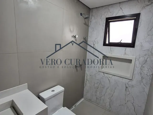Casa 4 quartos e 5 banheiros, à venda, no bairro Sabaúna em Mogi das Cruzes