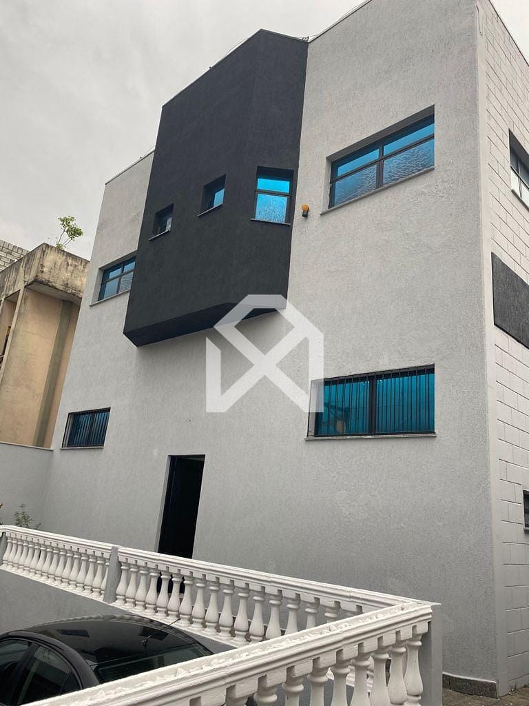 Casa à venda com 1 quarto, 850m² - Foto 1