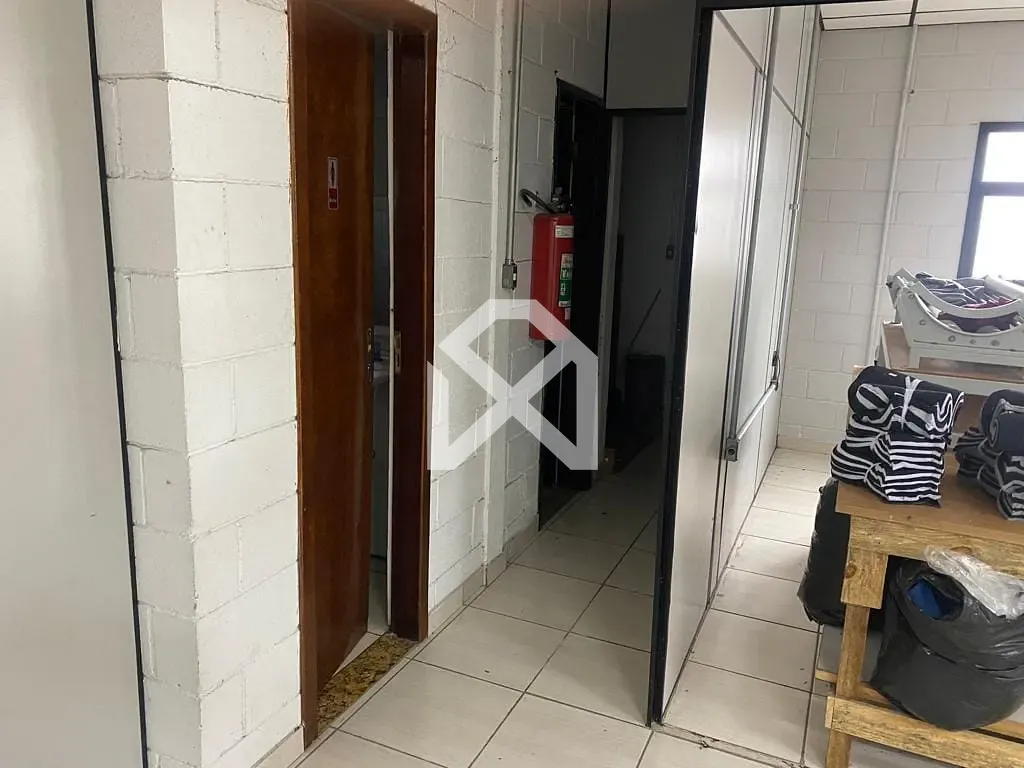 Casa, 1 quarto, 850 m² - Foto 17
