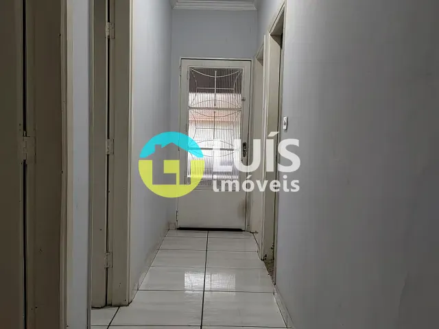 Casa 3 quartos e 2 banheiros, para alugar, no bairro Centro em Guaranésia