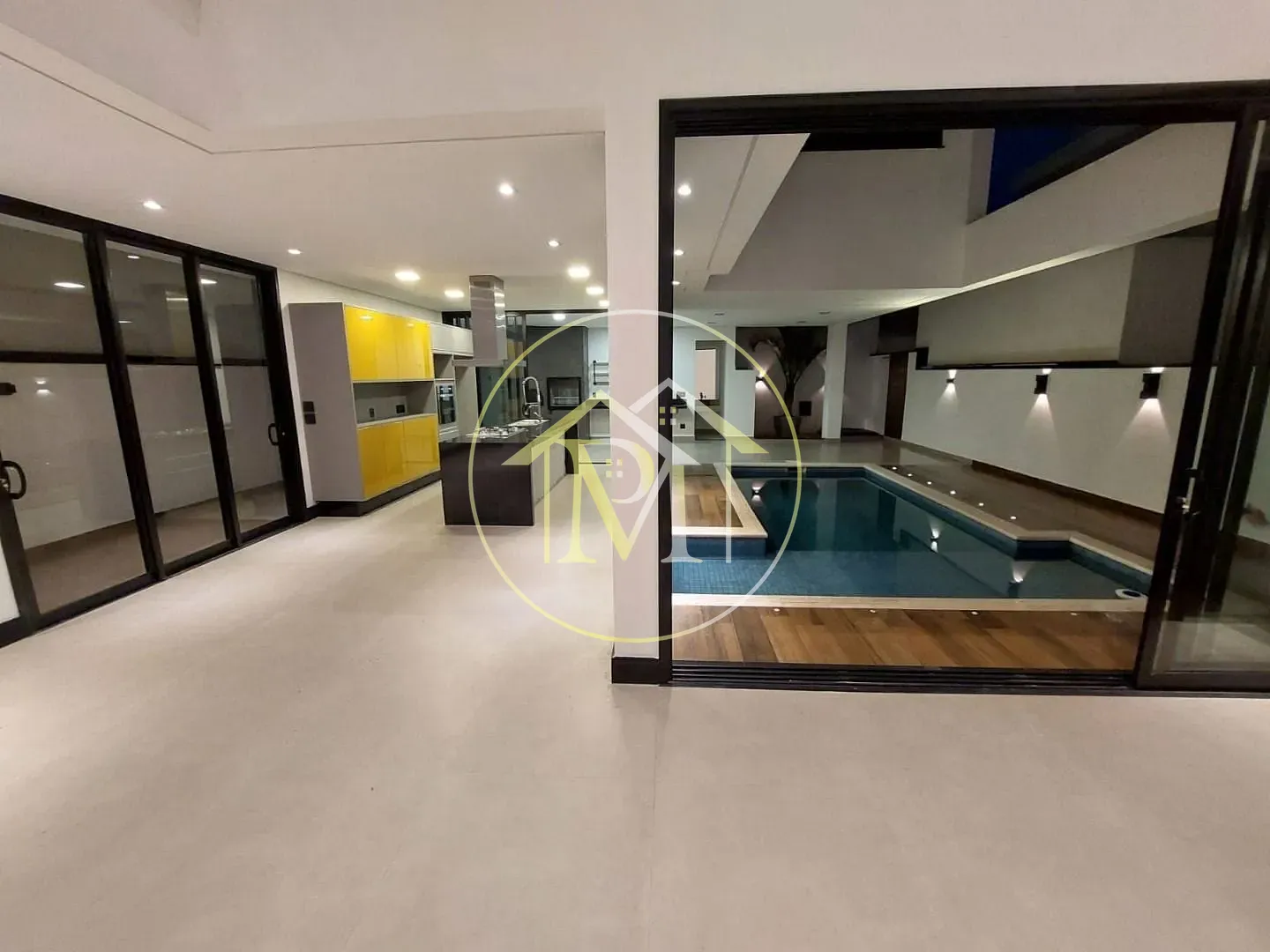 Casa, 3 quartos, 250 m² - Foto 25