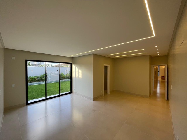 Casa com 450m² 4 quartos e 5 banheiros, à venda, no bairro Jardim Atlântico em Goiânia