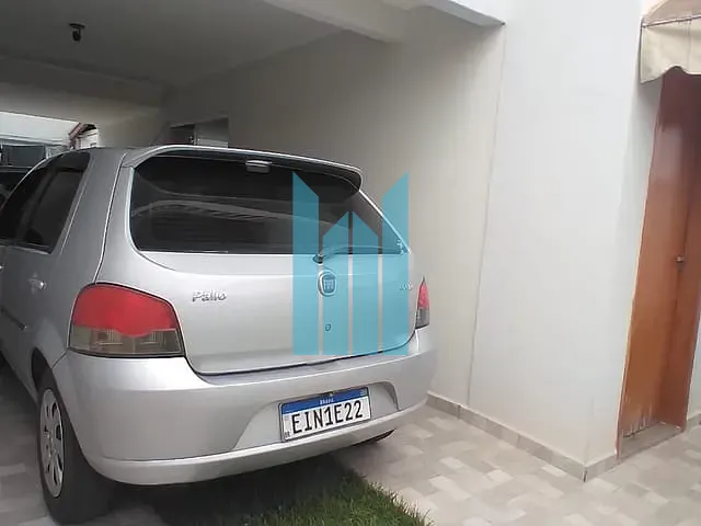 Casa 3 quartos e 4 banheiros, à venda, no bairro Estância Poços de Caldas em Poços de Caldas