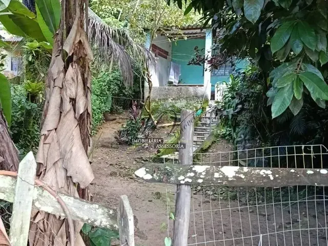 Casa com 300m² 2 quartos e 1 banheiro, à venda, no bairro Santa Rita do Bracuí (Cunhambebe) em Angra dos Reis