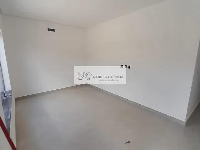 Casa com 133m² 3 quartos e 3 banheiros, à venda, no bairro Jardim Colúmbia D em Londrina