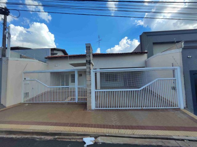 Casa 3 quartos e 5 banheiros, à venda, no bairro Centro em Fernandópolis