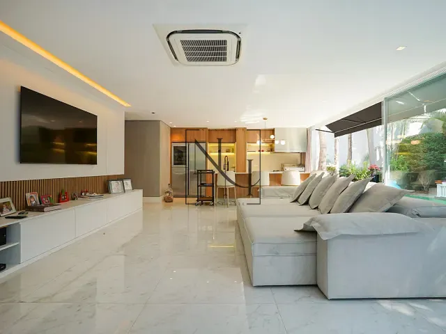 Casa com 600m² 3 quartos e 6 banheiros, à venda ou para alugar, no bairro Chácara Santo Antônio (Zona Sul) em São Paulo