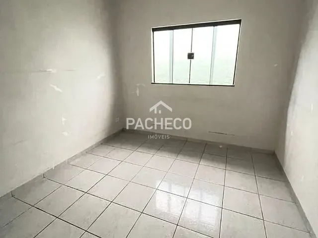 Casa com 150m² 3 quartos e 1 banheiro, à venda, no bairro Parque Nova Carioba em Americana