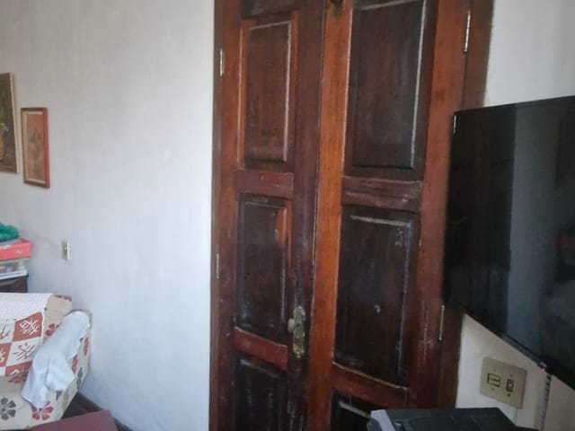 Casa com 673m² 4 quartos e 2 banheiros, à venda, no bairro Centro em Vassouras