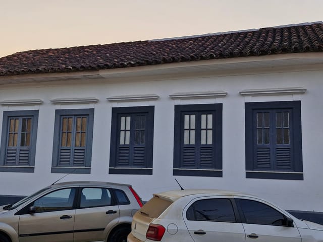Casa com 673m² 4 quartos e 2 banheiros, à venda, no bairro Centro em Vassouras