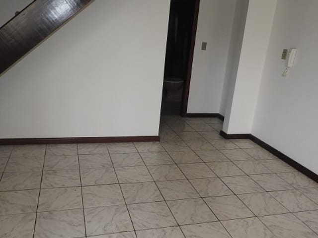 Casa com 90m² 2 quartos e 2 banheiros, para alugar, no bairro Jardim Flamboyant em Cabo Frio