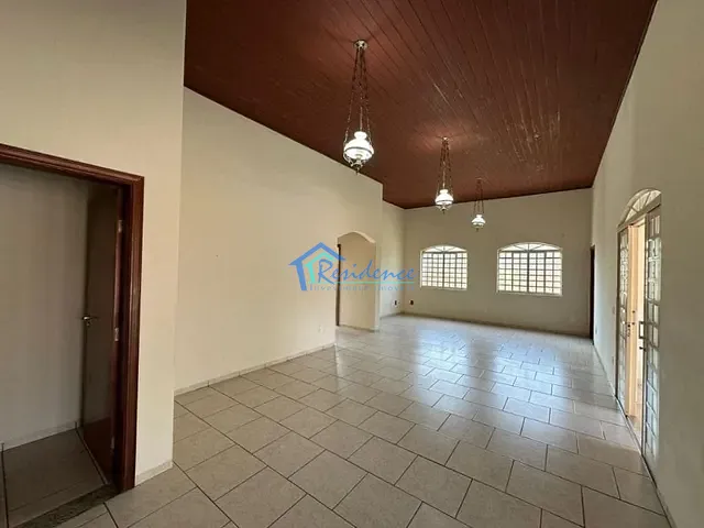 Chácara com 1023m² 3 quartos e 3 banheiros, à venda, no bairro Colinas de Indaiatuba II em Indaiatuba