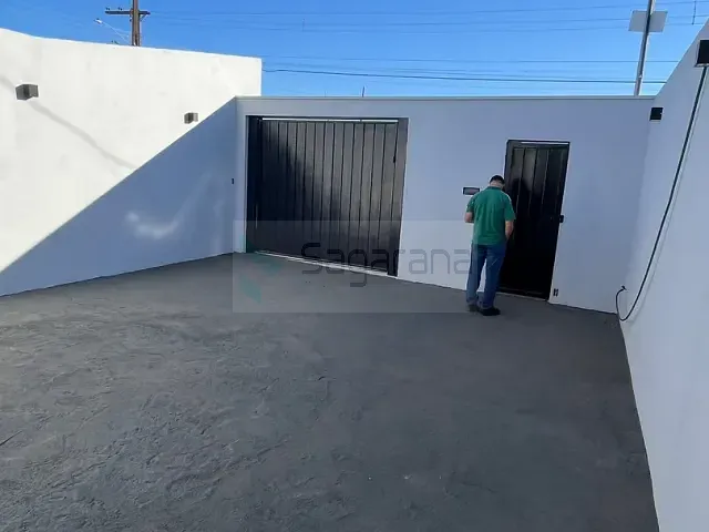 Casa 2 quartos e 1 banheiro, à venda, no bairro Nações em Patrocínio