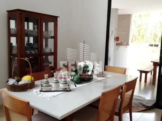 Casa com 450m² 3 quartos e 4 banheiros, à venda, no bairro Residencial Lago Sul em Bauru