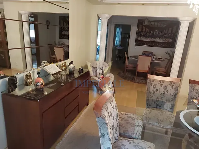 Casa com 462m² 2 quartos e 2 banheiros, à venda, no bairro Orfãs em Ponta Grossa