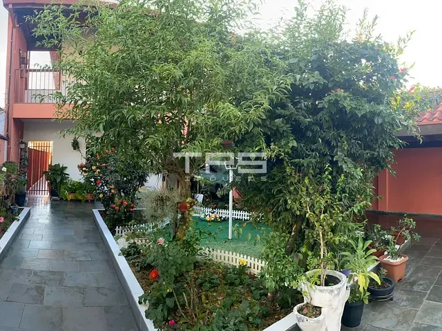 Casa com 500m² 4 quartos e 1 banheiro, à venda, no bairro Parque Santo Antônio em Taubaté