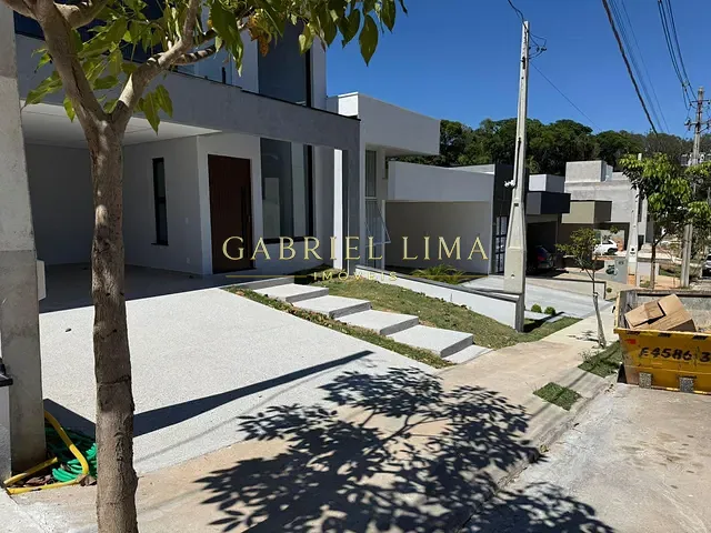 Casa com 300m² 3 quartos e 4 banheiros, à venda, no bairro Jardim Quintas das Videiras em Jundiaí