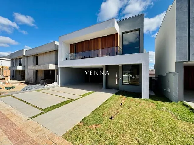 Casa com 263m² 3 quartos e 4 banheiros, à venda, no bairro Conjunto Habitacional Alexandre Urbanas em Londrina