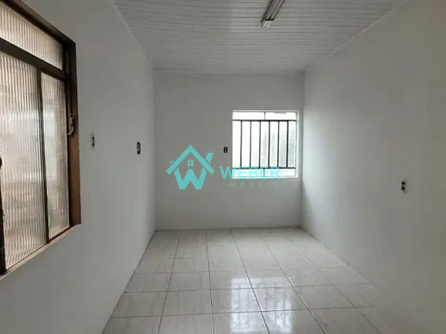 Casa com 243m² 3 quartos e 2 banheiros, para alugar, no bairro Rincão em Novo Hamburgo