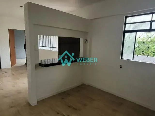 Casa com 243m² 3 quartos e 2 banheiros, para alugar, no bairro Rincão em Novo Hamburgo