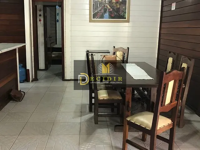 Casa com 280m² 2 quartos e 2 banheiros, à venda, no bairro Getuba em Caraguatatuba