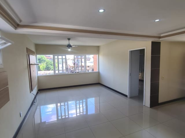 Casa com 264m² 4 quartos e 3 banheiros, para alugar, no bairro Freguesia (Jacarepaguá) em Rio de Janeiro