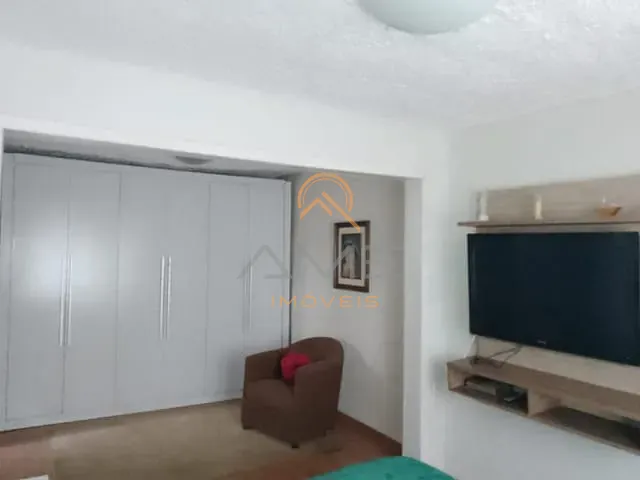 Casa com 360m² 3 quartos e 2 banheiros, à venda, no bairro Lindóia em Pelotas