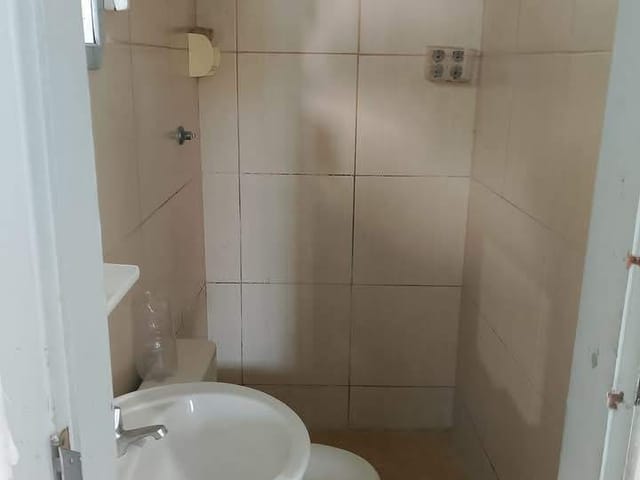 Casa com 360m² 1 quarto e 1 banheiro, à venda, no bairro Jardim Miramar em Rio das Ostras