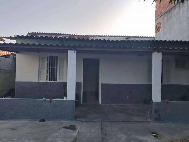 Casa com 360m² 1 quarto e 1 banheiro, à venda, no bairro Jardim Miramar em Rio das Ostras