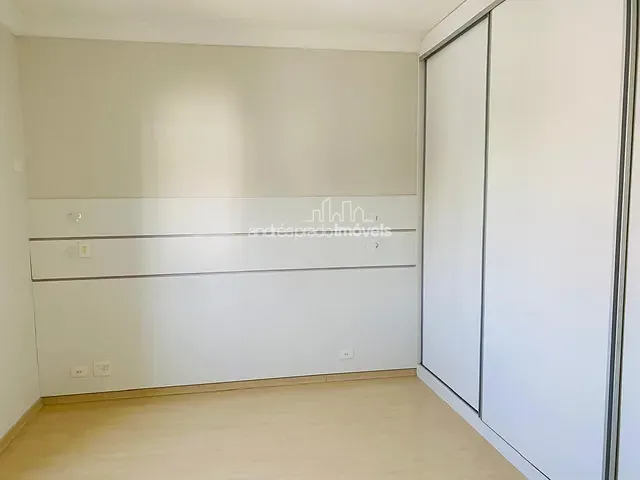 Casa 3 quartos e 4 banheiros, à venda, no bairro Bela Vista em Londrina