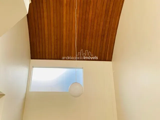 Casa 3 quartos e 4 banheiros, à venda, no bairro Bela Vista em Londrina