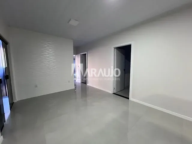 Casa com 365m² 4 quartos e 2 banheiros, à venda, no bairro Fazenda em Itajaí