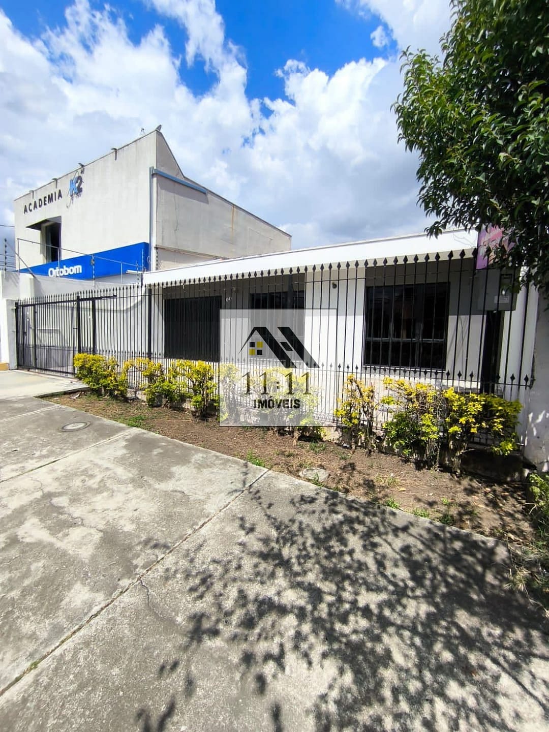 Casa, 1 quarto, 190 m² - Foto 2