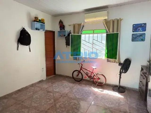 Casa com 375m², à venda, no bairro Senador Hélio Campos em Boa Vista