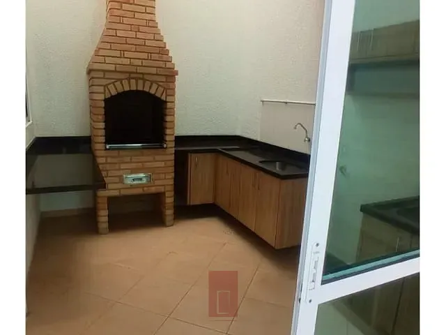 Casa com 120m² 3 quartos e 2 banheiros, à venda, no bairro Vila Mazzei em São Paulo
