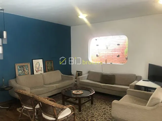 Casa com 330m² 4 quartos e 4 banheiros, à venda, no bairro Parque Continental em São Paulo