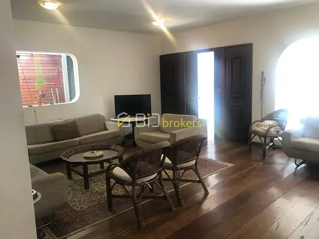 Casa com 330m² 4 quartos e 4 banheiros, à venda, no bairro Parque Continental em São Paulo