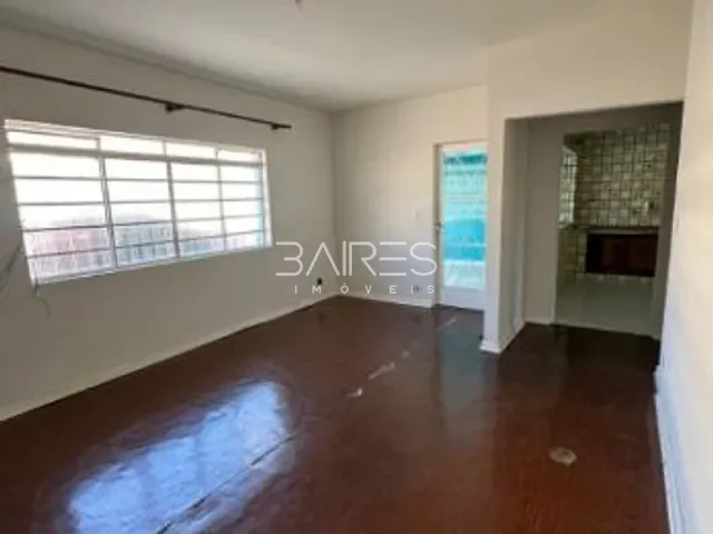 Casa com 250m² 3 quartos e 2 banheiros, à venda, no bairro Vila Mota em Bragança Paulista